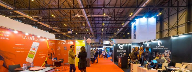 El Clima Ideal para Grandes Ambientes: Torres de Enfriamiento y el Confort en Centros Comerciales y Complejos Comerciales